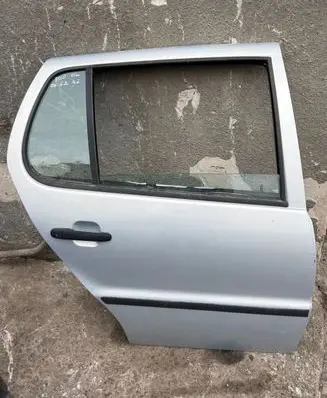 Volkswagen Polo III 6N 6N2 6NF Rear door