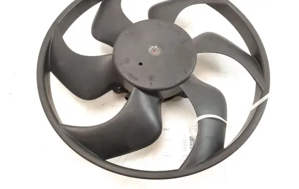 Renault Modus Electric radiator cooling fan