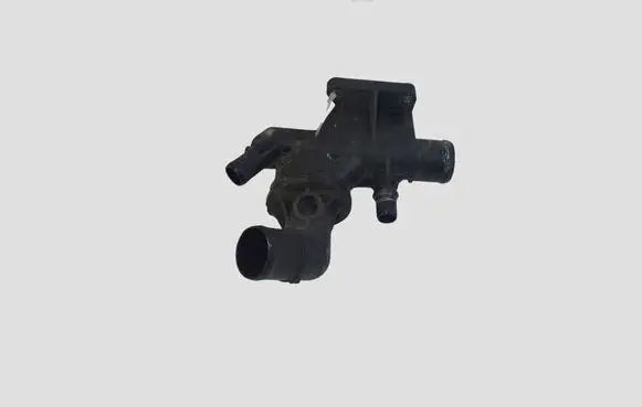 Nissan Qashqai Thermostat/thermostat housing 110617671R