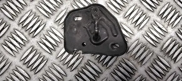 Audi A6 C7 Engine bonnet/hood lock/latch loop/hook 4G0823186