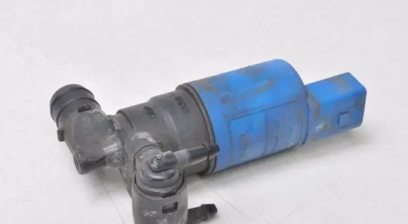 Volvo S60 Windscreen/windshield washer pump AV61-13KO82-AA
