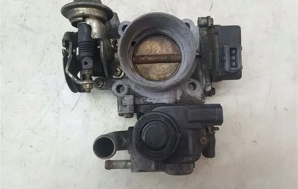Mazda MX-3 Throttle body valve 195900-2490