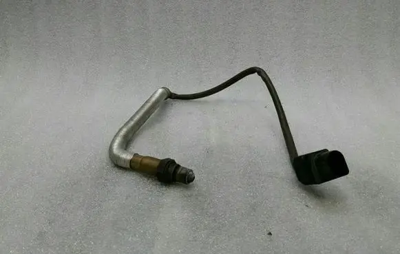 Mercedes-Benz C W205 Lambda probe sensor A0005423100