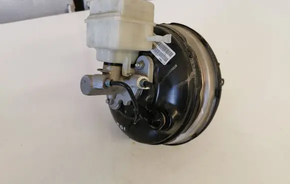 BMW 7 F01 F02 F03 F04 Brake booster 6782289