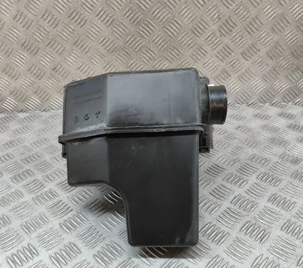 Mitsubishi Colt Air filter box MN130286 MN130287