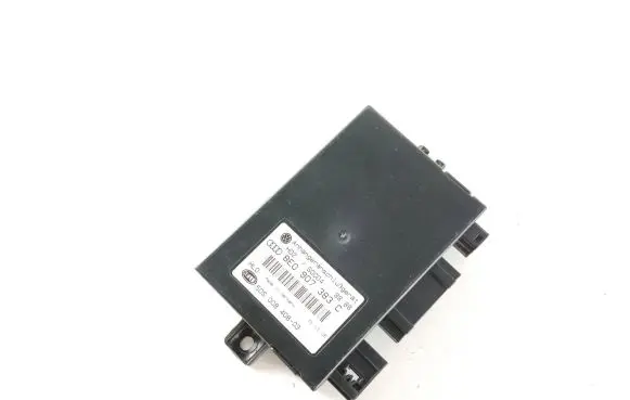 Volkswagen Caddy Tow bar trailer control unit/module 8E0907383C S0004 5DS00840803