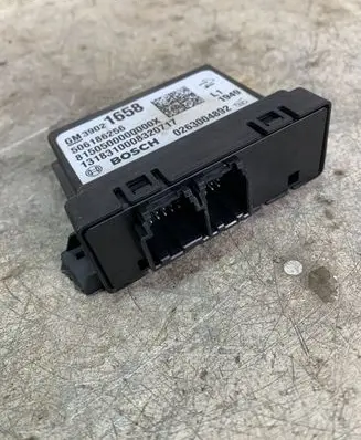 Opel Adam Parking PDC control unit/module 39021658 0263004892 M3902