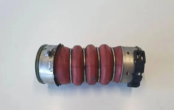 BMW 1 E82 E88 Intercooler hose/pipe 7802754