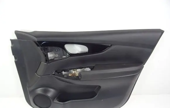 Nissan Qashqai Front door card panel trim 