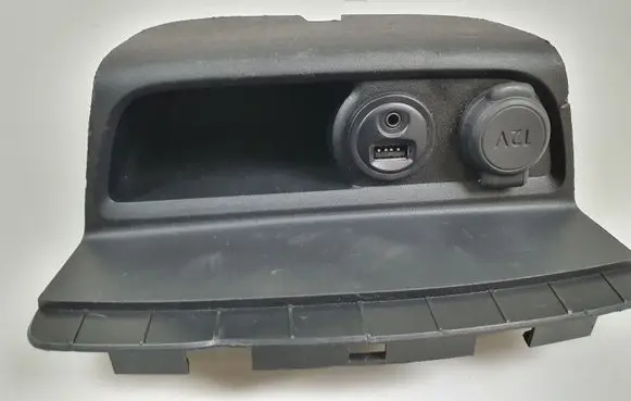 Peugeot 2008 I USB socket connector 9674655277