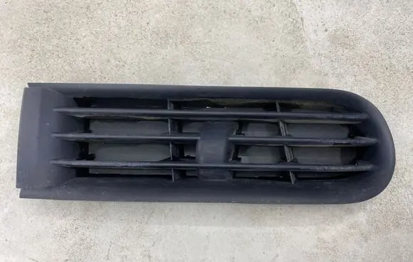 Audi A3 S3 8L Front bumper lower grill 8L0807490A