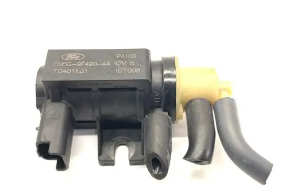 Ford Focus Fuel pressure regulator CM5G9F490AA