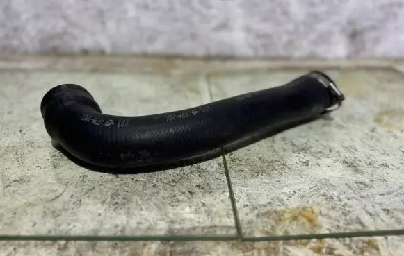 Opel Zafira B Intercooler hose/pipe