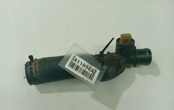 Volkswagen Golf IV Engine coolant pipe/hose 
