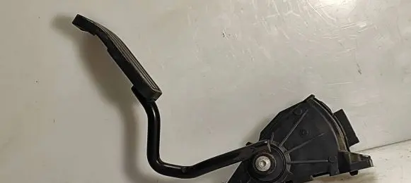 Volkswagen Sharan Accelerator throttle pedal 7M3721603B YM219F836AA 6PV00777003