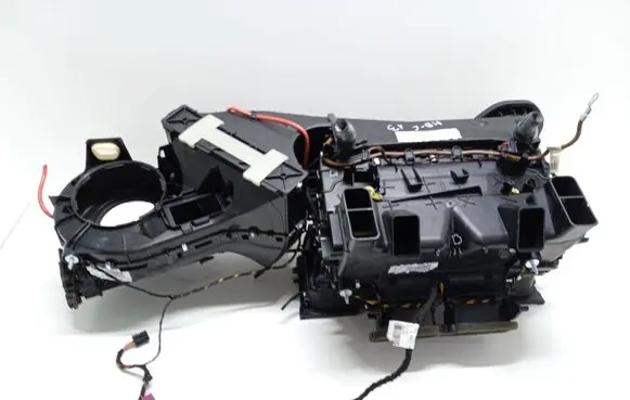 Mercedes-Benz C W204 Interior heater climate box assembly A2048302660 W2042ZPTC L8063001