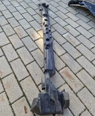 Front bumper foam support bar