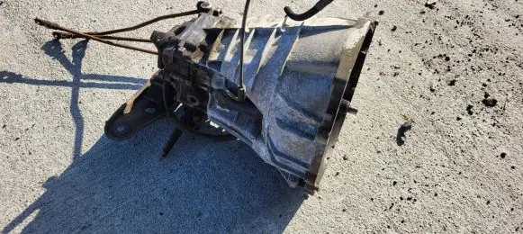 Manual 5 speed gearbox