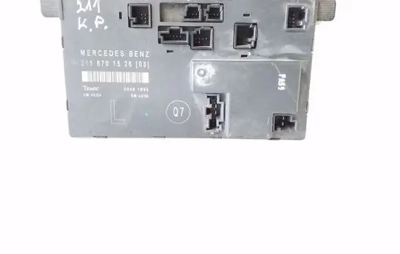 Mercedes-Benz E W211 Door control unit/module 2118701526