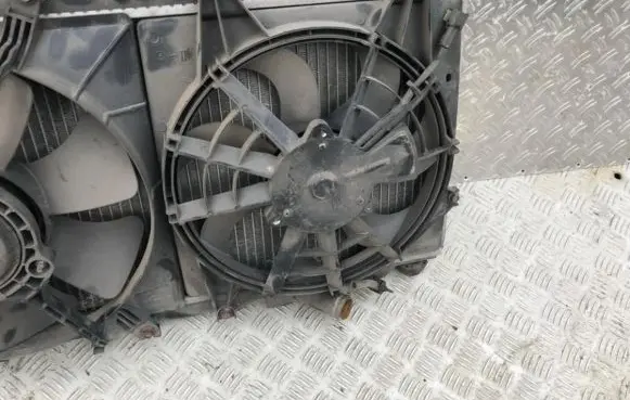 KIA Shuma Radiator cooling fan shroud