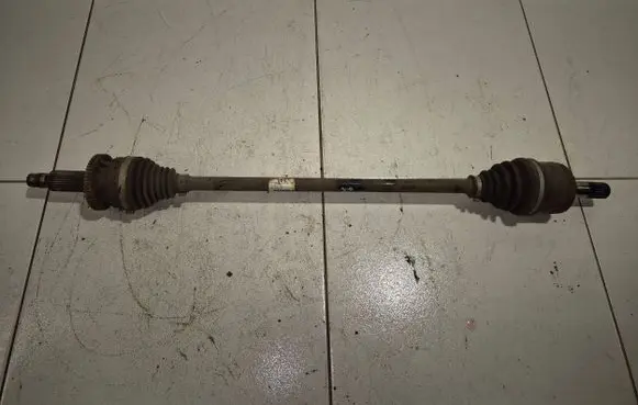 Hyundai Santa Fe Rear driveshaft 496002W050