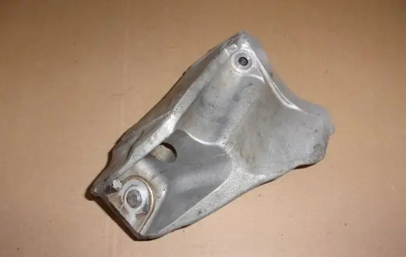 Alfa Romeo Stelvio Engine mounting bracket 50537064