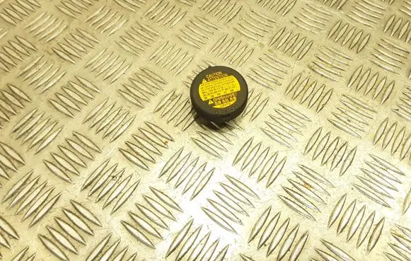 Toyota Verso Coolant expansion tank/reservoir cap 