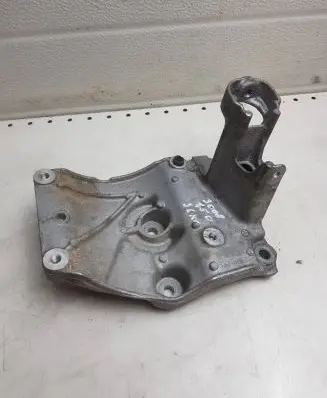 Peugeot 3008 II A/C compressor mount bracket 9823598480