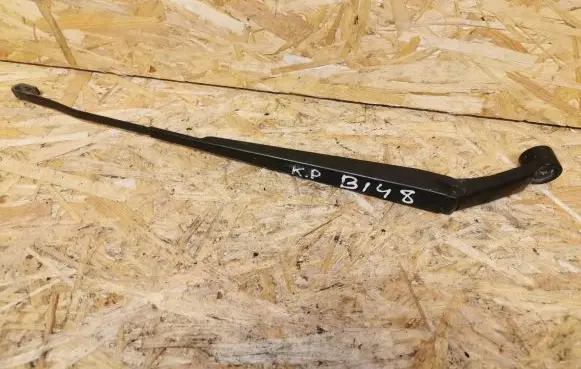 Toyota Hilux (AN10, AN20, AN30) Front wiper blade arm 6903 272W 1724