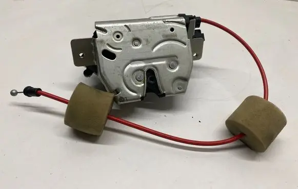 Mercedes-Benz ML W164 Tailgate/trunk/boot lock/catch/latch A1647400500