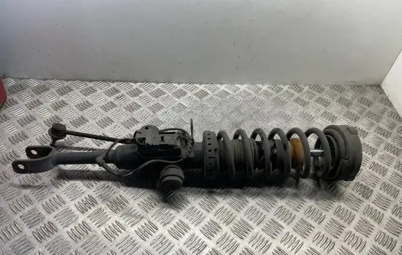 BMW 7 F01 F02 F03 F04 Front shock absorber with coil spring 6863115