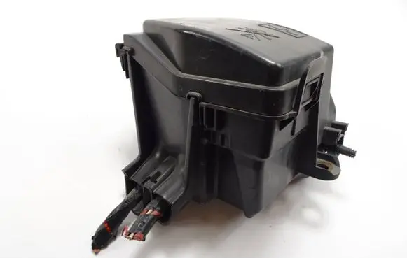 Renault Clio IV Fuse box set 243804185R