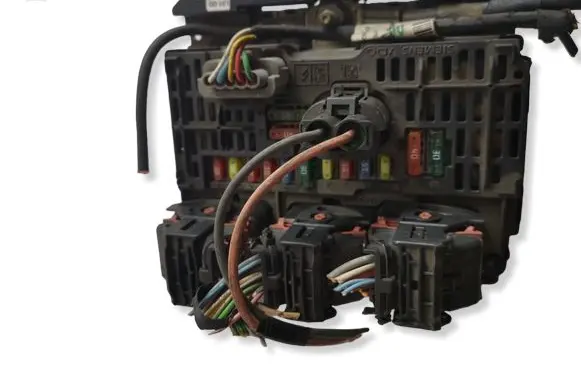 Citroen C4 Grand Picasso Fuse box set 9658539180 BSML0100 S118983001N