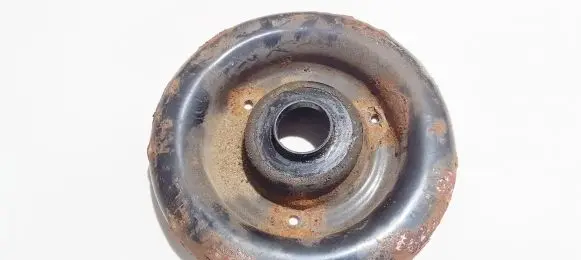 Nissan Primera Coil spring mount 