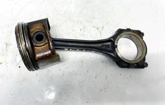 Chevrolet Epica Piston with connecting rod