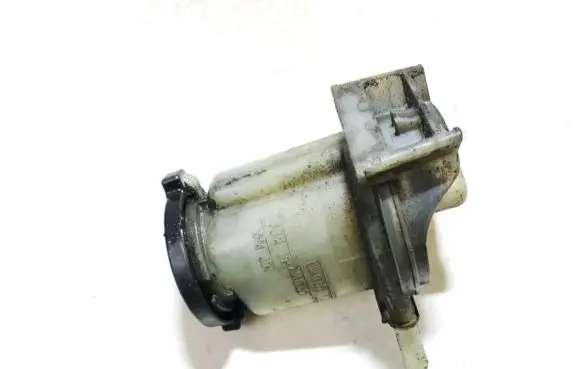 Toyota Corolla Verso AR10 Power steering fluid tank/reservoir