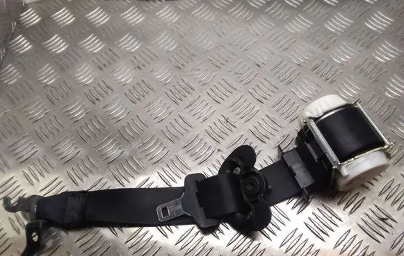 BMW 3 E90 E91 Front seatbelt 330598493
