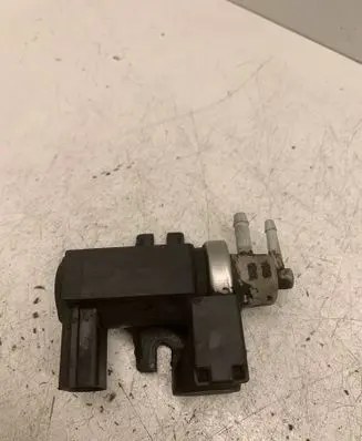 Audi A6 S6 C6 4F Vacuum valve 72290313