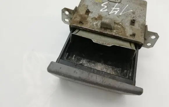 Toyota Avensis Verso Ashtray (rear) NOCODE