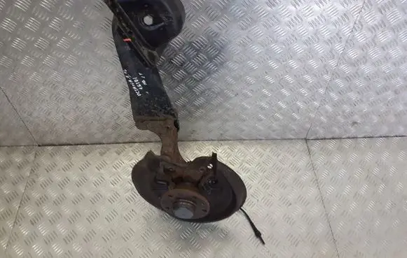 Skoda Octavia Mk2 (1Z) Stub axle 