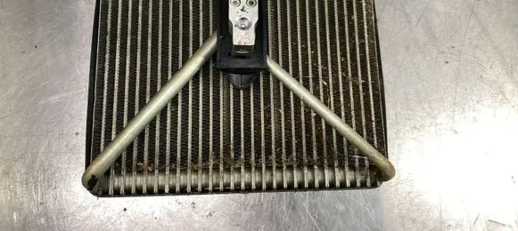 Volvo V70 Air conditioning (A/C) radiator (interior) 66632 31101177