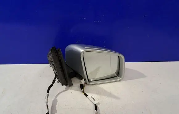 Mercedes-Benz GL X166 Front door electric wing mirror A1668103900