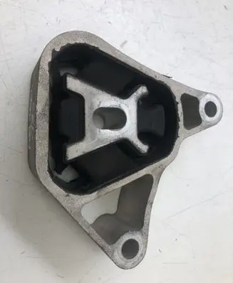 Mercedes-Benz B W246 W242 Engine mount bracket ZG5004