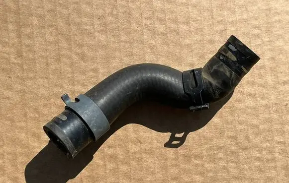 Audi Q7 4M Engine coolant pipe/hose 4M0819373AH 151128019