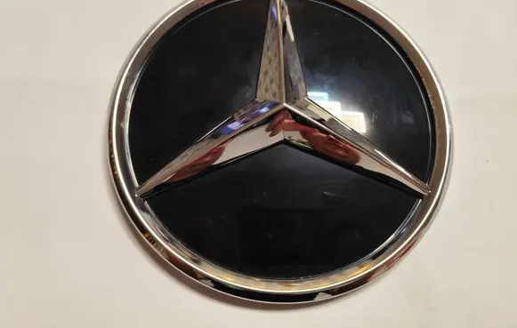 Mercedes-Benz GLC C254 Manufacturer badge logo/emblem A0008800600