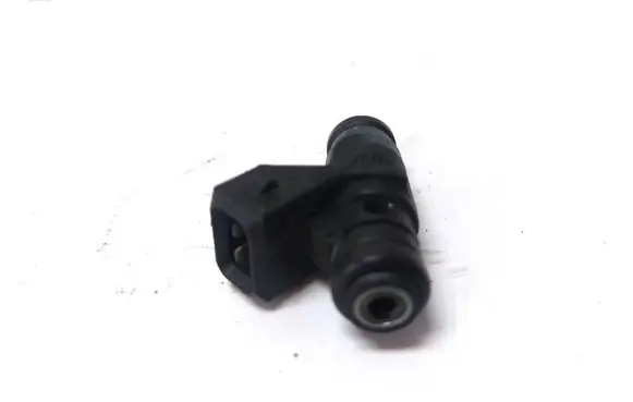 Dacia Logan I Fuel injector 6082A04989