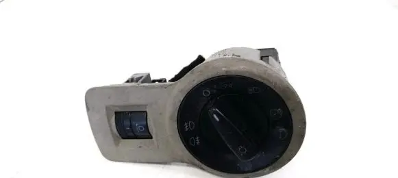 Skoda Octavia Mk2 (1Z) Light switch