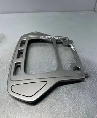 Ford Mondeo Mk III Radio/GPS head unit trim W10504