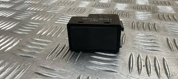 Hyundai i40 Parking PDC sensor speaker 957104D011