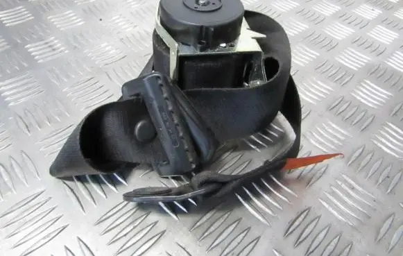 Ford Focus C-MAX Front seatbelt 3m51r61294ac